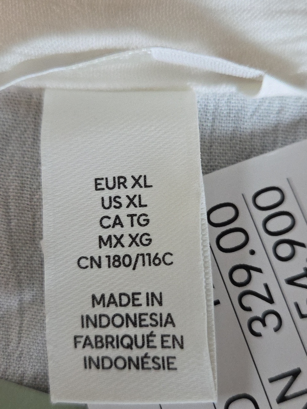 White Button-Front Palm Print Camp Shirt - Picture 5 of 7